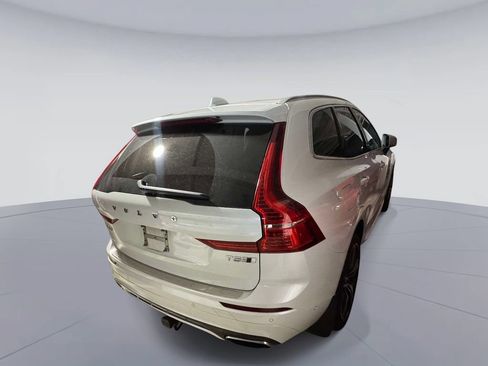 Used 2019 Volvo XC60 T5 R-Design w/ Protection Package Premier AWD/4WD image 5