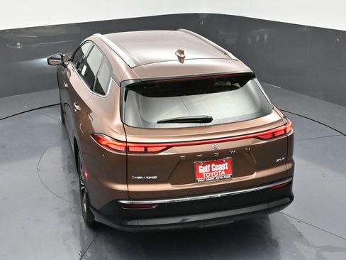 New 2025 Toyota Crown Signia image 35