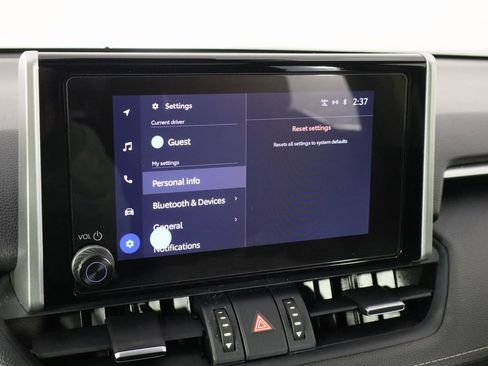 Used 2025 Toyota RAV4 XLE Premium image 33