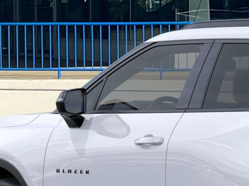 New 2025 Chevrolet Blazer LT w/ Sound & Technology Package image 12