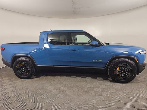 Used 2023 Rivian R1T Adventure image 6