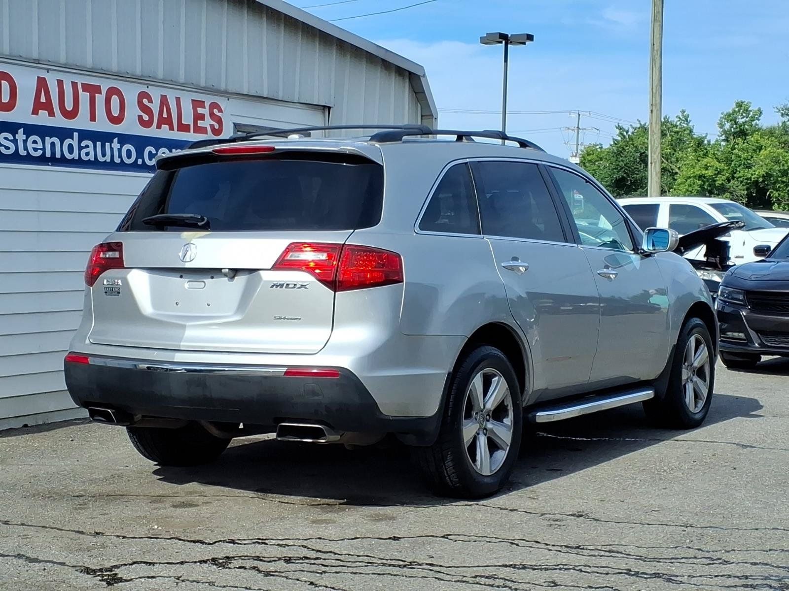 Used 2011 Acura MDX w/ Tech & Entertainment Pkg AWD/4WD image 3