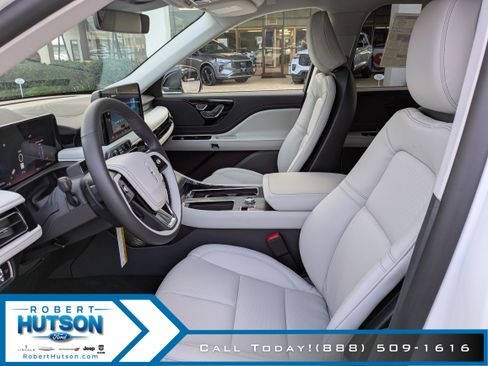 New 2026 Lincoln Aviator 2WD image 18