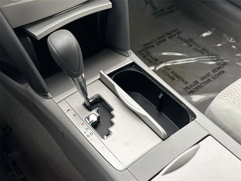 Used 2011 Toyota Camry image 21