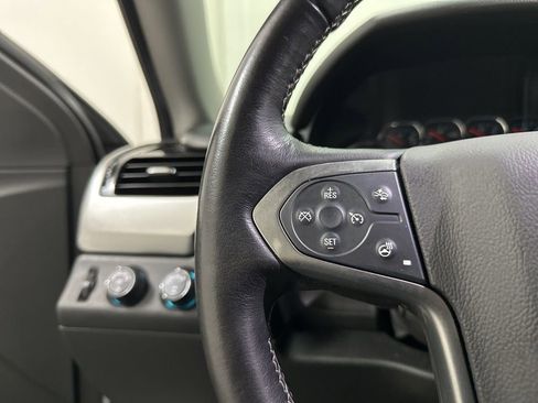 Used 2019 Chevrolet Suburban Premier image 43