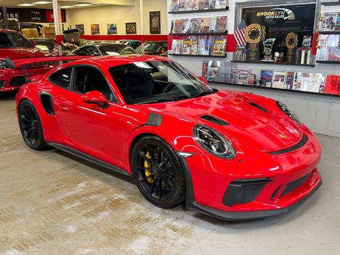 Used 2019 Porsche 911 GT3 RS RWD image 4