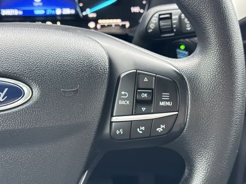 Used 2021 Ford Escape SE image 17