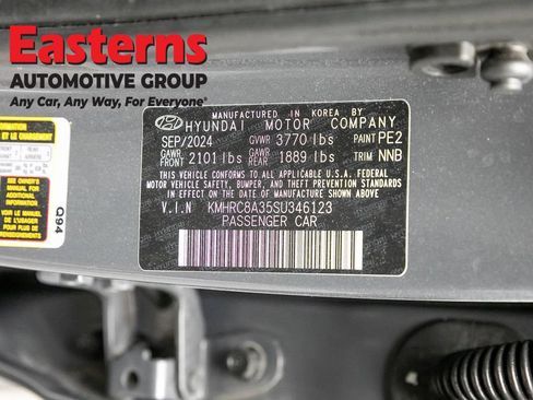 Used 2025 Hyundai Venue SEL FWD image 34