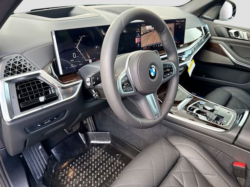 New 2026 BMW X5 xDrive40i w/ M Sport Package AWD/4WD image 26