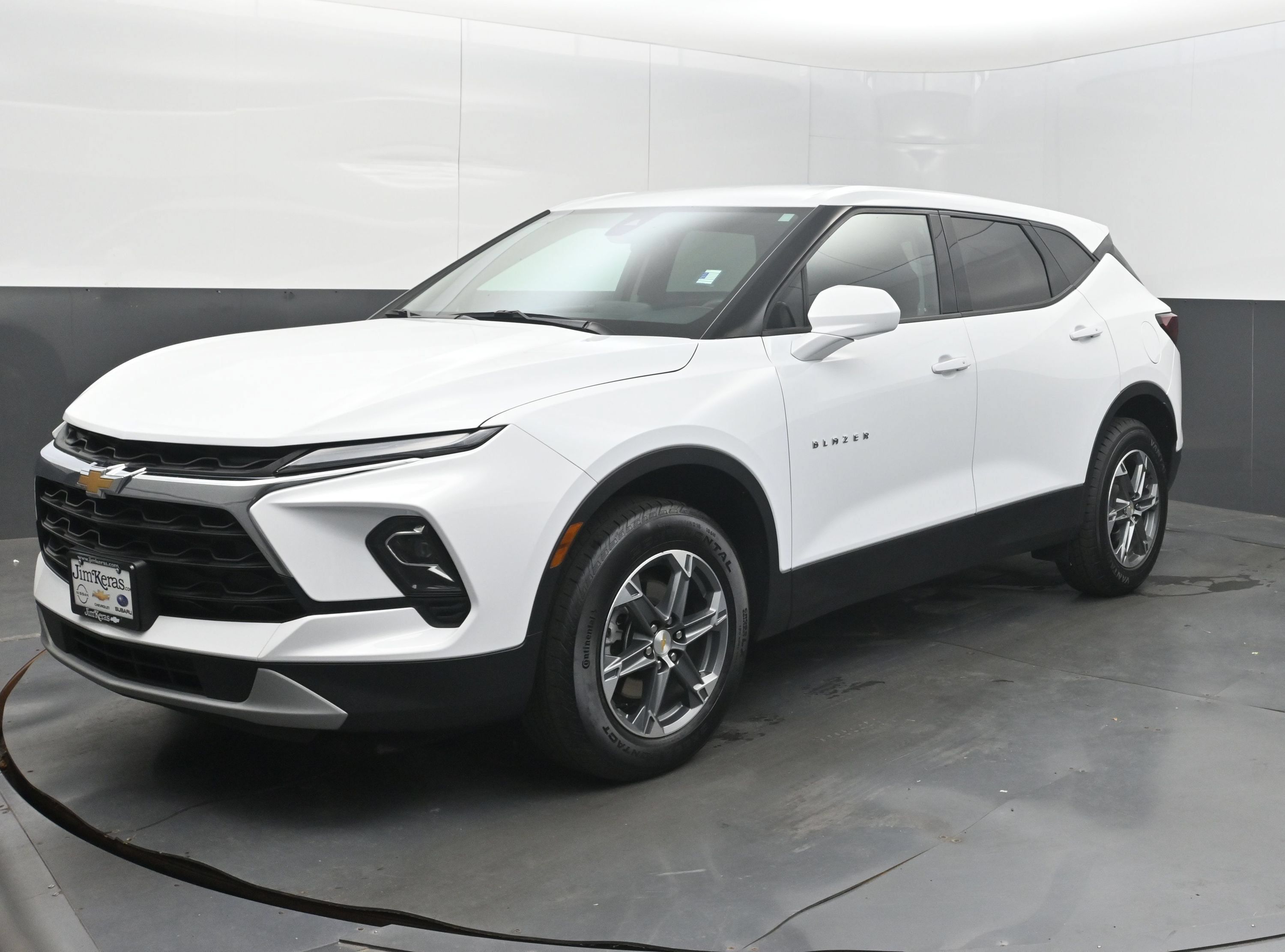Used 2025 Chevrolet Blazer LT FWD image 4