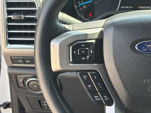Used 2015 Ford F150 Platinum w/ Equipment Group 701A Luxury AWD/4WD image 15
