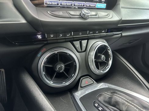 Used 2017 Chevrolet Camaro SS image 18