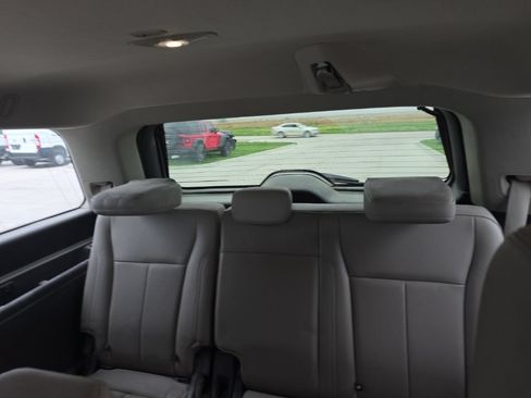 Used 2020 Ford Expedition XLT w/ Equipment Group 202A AWD/4WD image 10