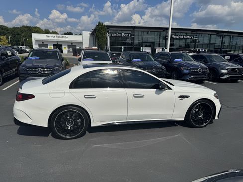 Used 2026 Mercedes-Benz E 53 AMG e 4MATIC Sedan image 13