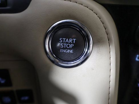 Used 2016 Lexus LX 570 4WD image 47