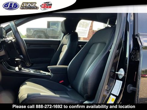 Used 2023 Honda Civic Sport image 10