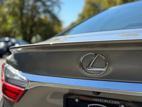 Used 2016 Lexus ES 350 ES 350 Sedan 4D image 43