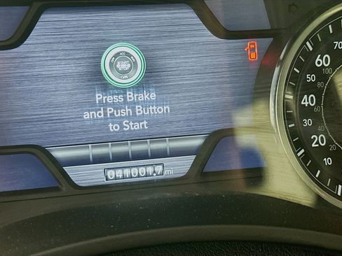 Used 2024 RAM 2500 Laramie image 19