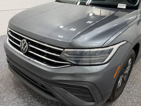Used 2023 Volkswagen Tiguan SE FWD image 11