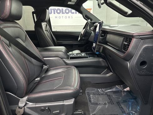 Used 2024 Ford Expedition Max Limited image 21