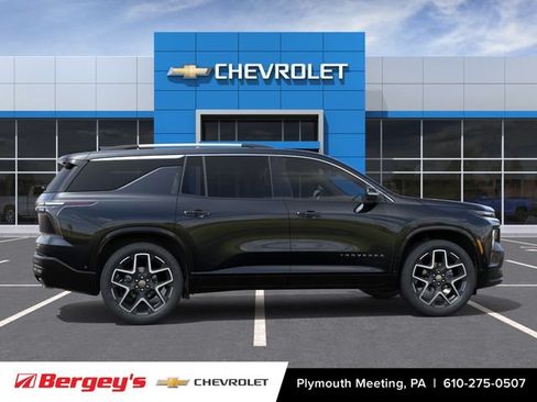 New 2026 Chevrolet Traverse High Country w/ LPO, Floor Liner Package AWD/4WD image 7