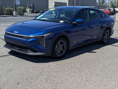 Used 2025 Kia K4 FWD image 5