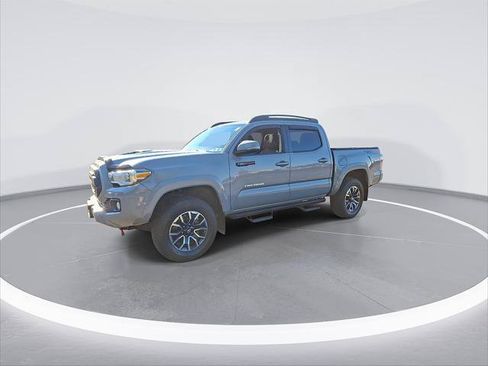 Certified 2020 Toyota Tacoma TRD Sport w/ TRD Premium Sport Package AWD/4WD image 6