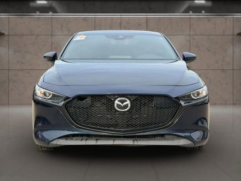 Used 2022 MAZDA MAZDA3 s FWD image 2