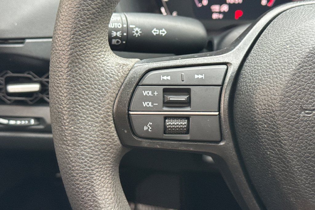 Certified 2023 Honda Accord EX image 27