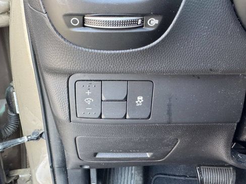 Used 2015 Kia Soul image 14