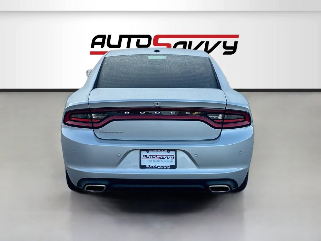 Used 2022 Dodge Charger SXT RWD image 6