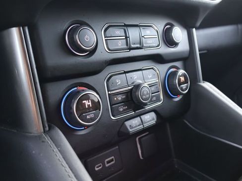 Used 2022 Chevrolet Tahoe LS AWD/4WD image 13