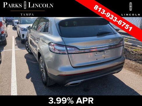 Used 2023 Lincoln Nautilus Reserve image 10