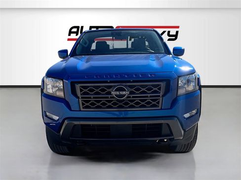 Used 2024 Nissan Frontier SV w/ SV Convenience Package image 2