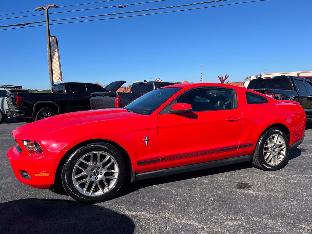 Used 2012 Ford Mustang Premium RWD image 5