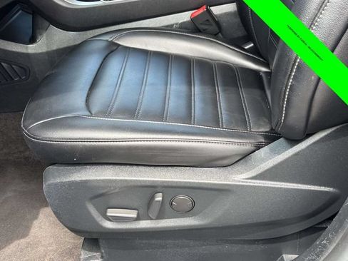 Used 2020 Ford Edge SEL w/ Cold Weather Package AWD/4WD image 5