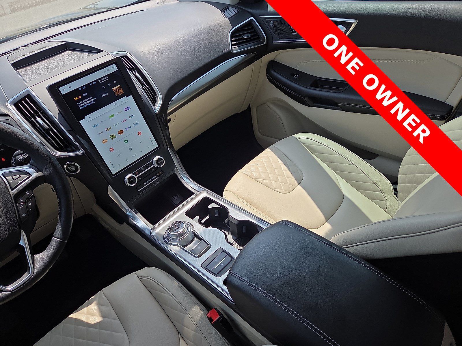 Used 2023 Ford Edge Titanium w/ Cargo Accessory Package AWD/4WD image 12
