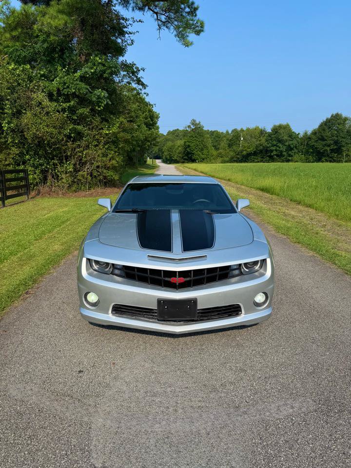 Used 2010 Chevrolet Camaro SS w/ RS Package RWD image 8