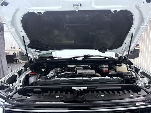 Used 2024 GMC Sierra 2500 AT4 w/ Technology Package image 24