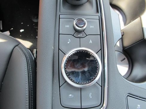 New 2025 Cadillac XT6 Premium Luxury w/ Technology Package image 16