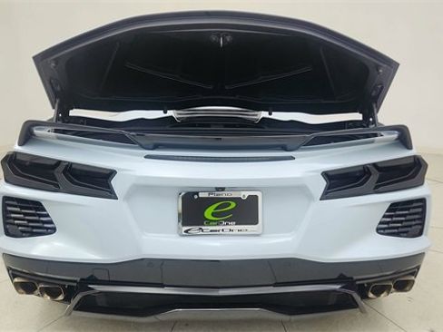 Used 2022 Chevrolet Corvette Stingray Premium Conv w/ Z51 Performance Package image 19