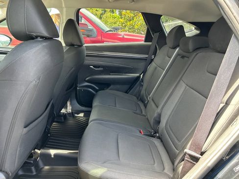 Used 2022 Hyundai Tucson SEL FWD image 13