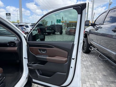 Used 2023 Honda Pilot Elite image 33