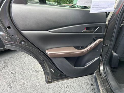 Certified 2023 MAZDA CX-30 AWD 2.5 S w/ Premium Package image 11