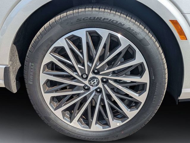 Used 2026 Hyundai Palisade Calligraphy FWD image 11