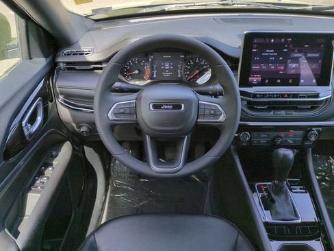 Used 2022 Jeep Compass Altitude image 16