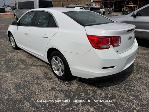 Used 2016 Chevrolet Malibu LT FWD image 7