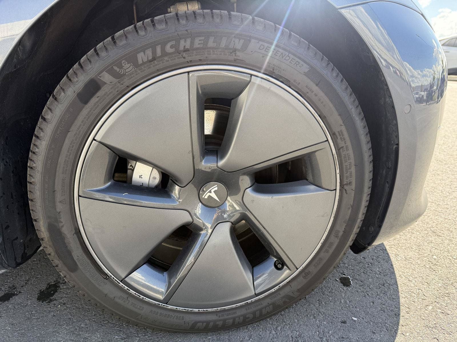 Used 2022 Tesla Model 3 Long Range AWD/4WD image 10