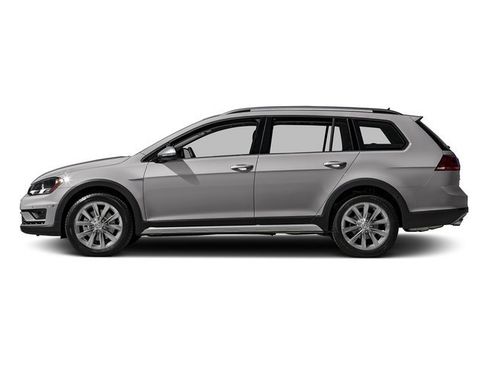 Used 2017 Volkswagen Golf Alltrack SEL image 3