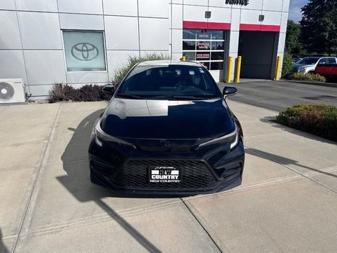 Used 2023 Toyota Corolla SE FWD image 8